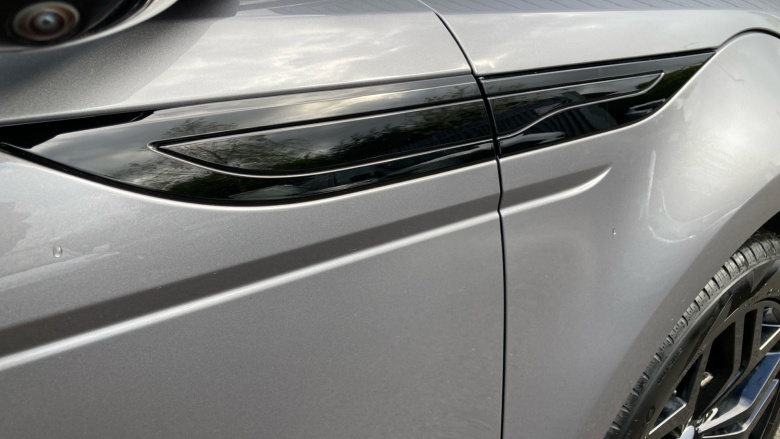 Land Rover Range Rover Evoque 2.0 D200 R-Dynamic SE 5dr Auto Diesel Hatchback